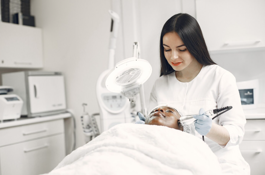 How to Become an Aesthetic Practitioner in the UK